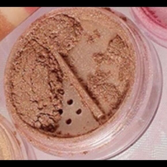 NIB Powdered Bronzer - Picture 1 of 3